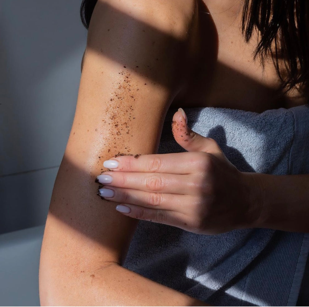 Get Smooth, Glowing Skin with the Best Body Scrub for Cellulite: Coffee Scrub